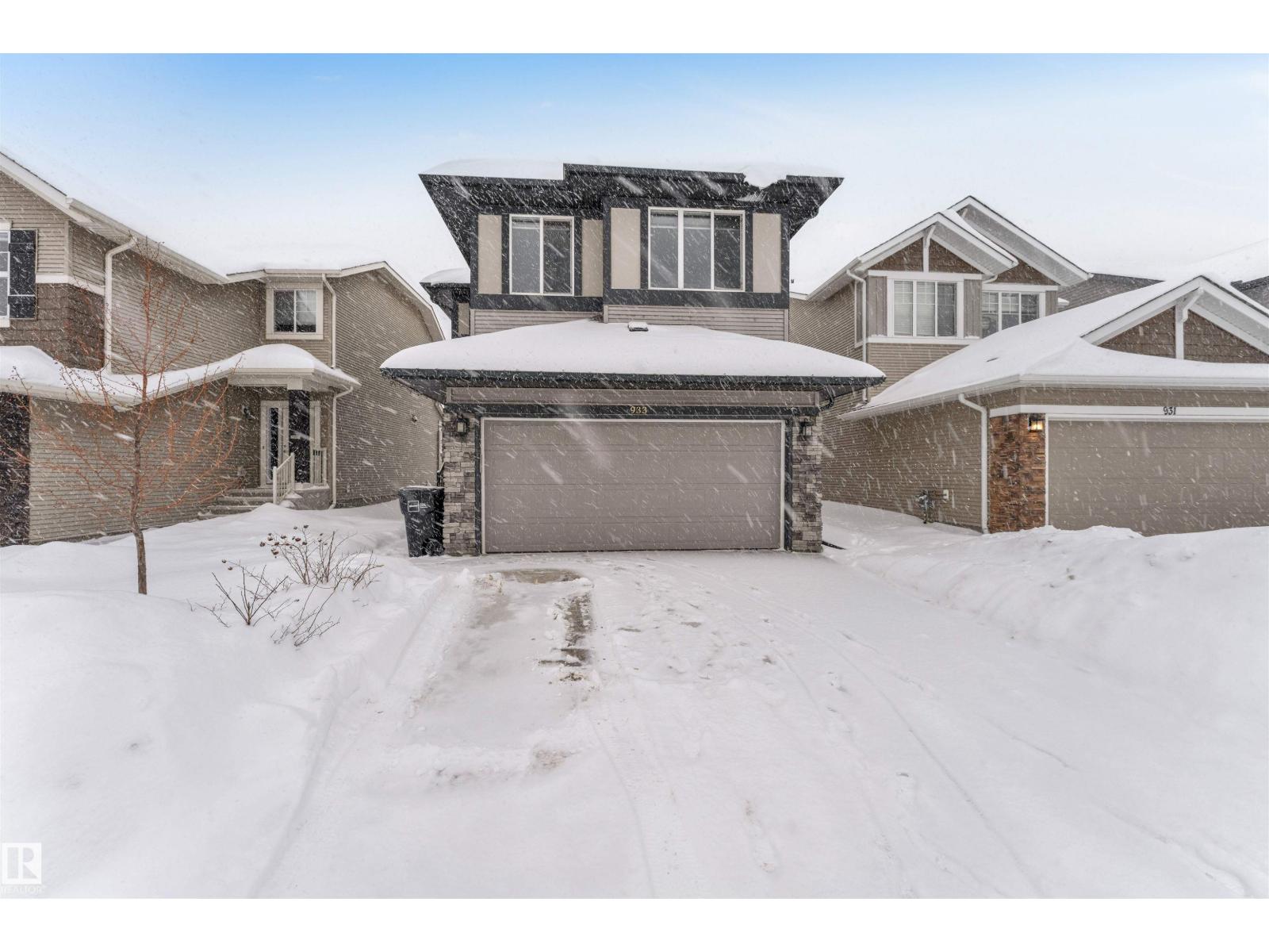 933 MCCONACHIE BV NW, Edmonton