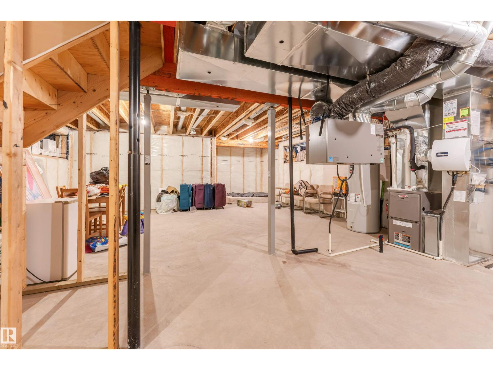 933 MCCONACHIE BV NW, Edmonton