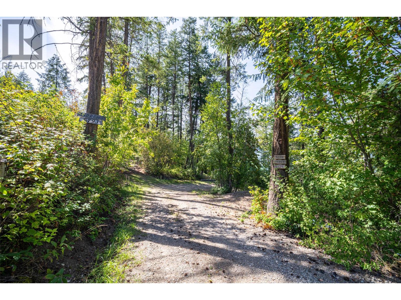 5799 Cosens Bay Road, Coldstream