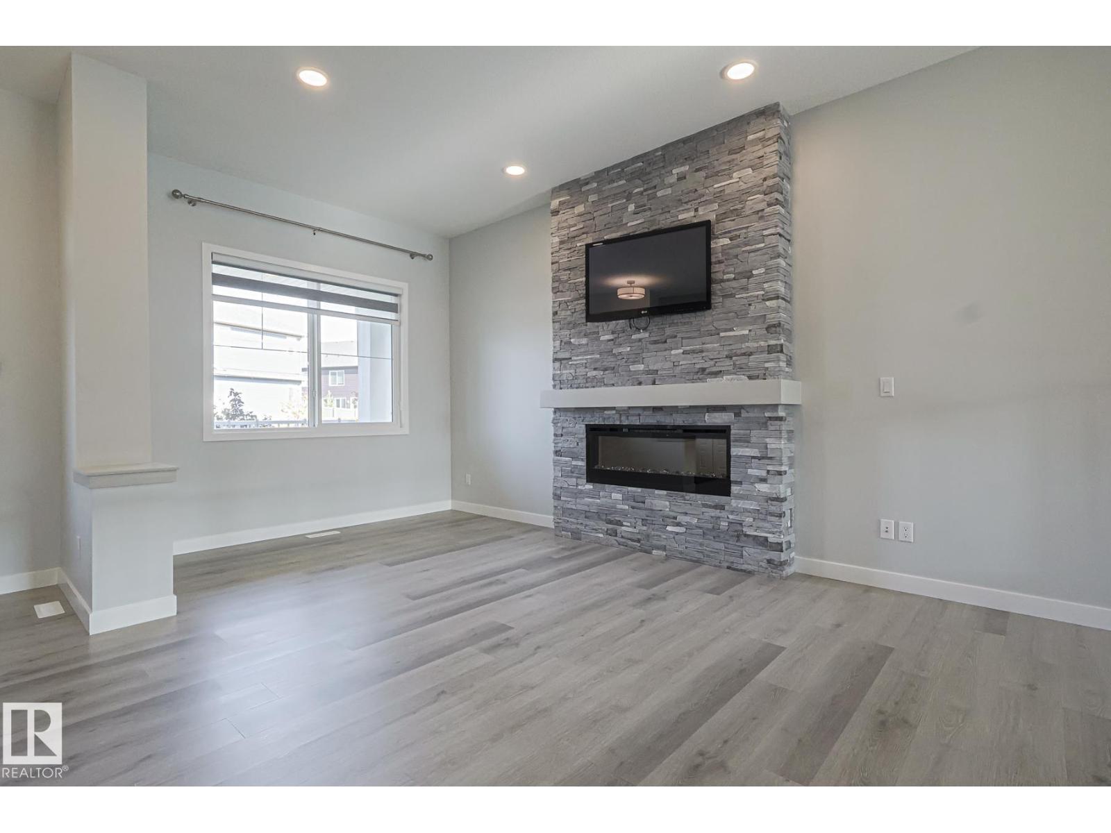 1653 PLUM CIRCLE CI SW, Edmonton