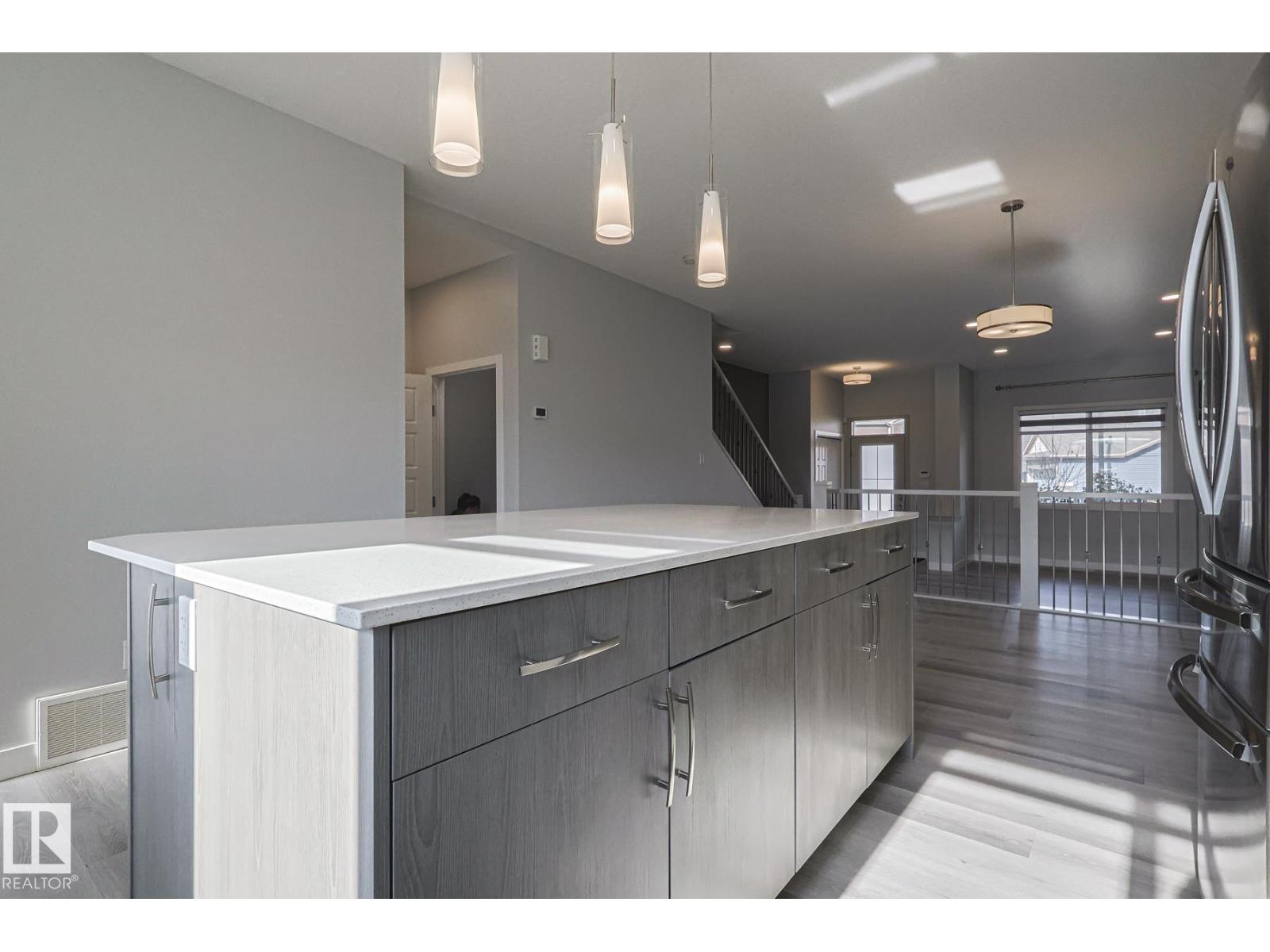 1653 PLUM CIRCLE CI SW, Edmonton