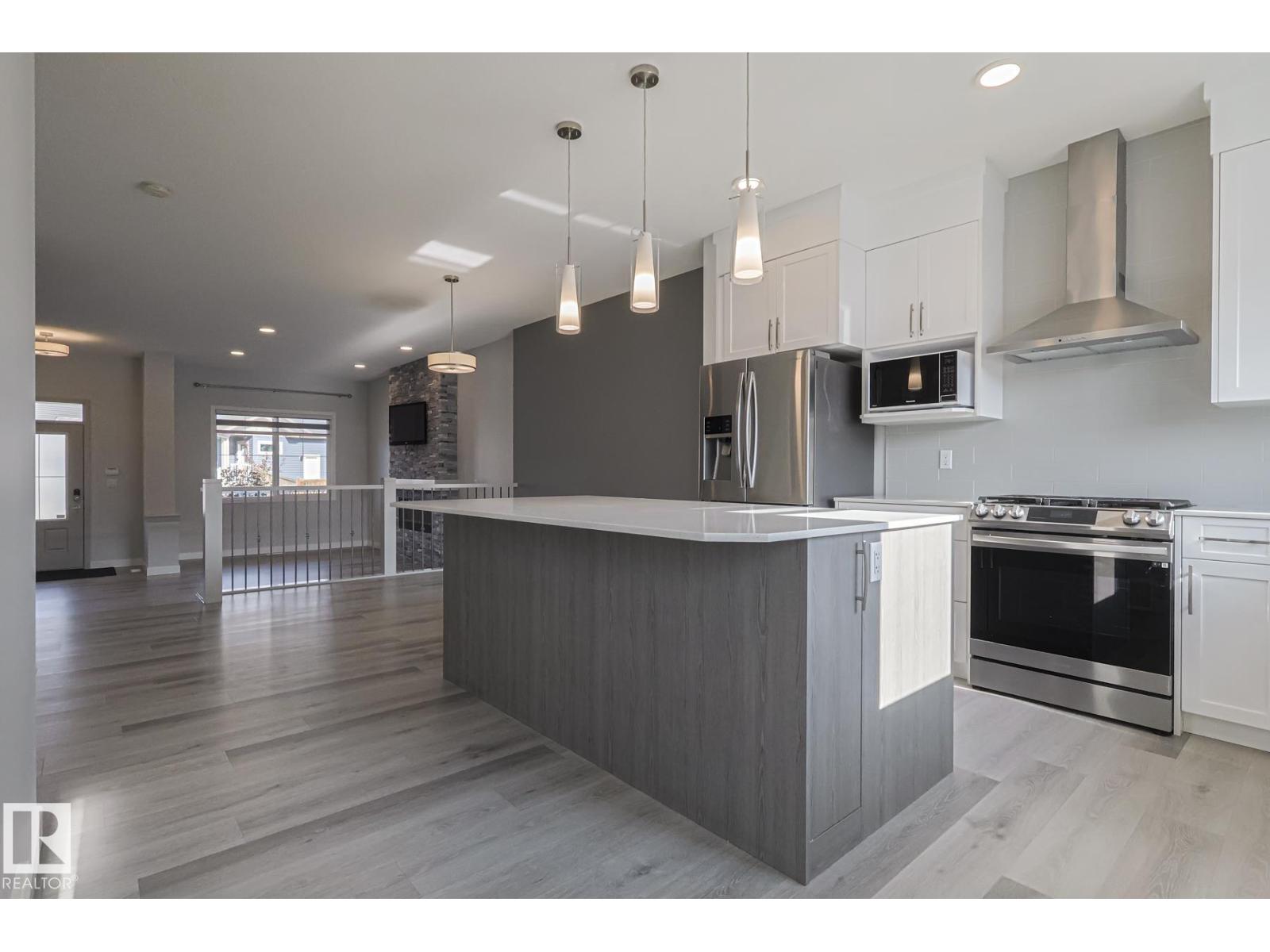 1653 PLUM CIRCLE CI SW, Edmonton