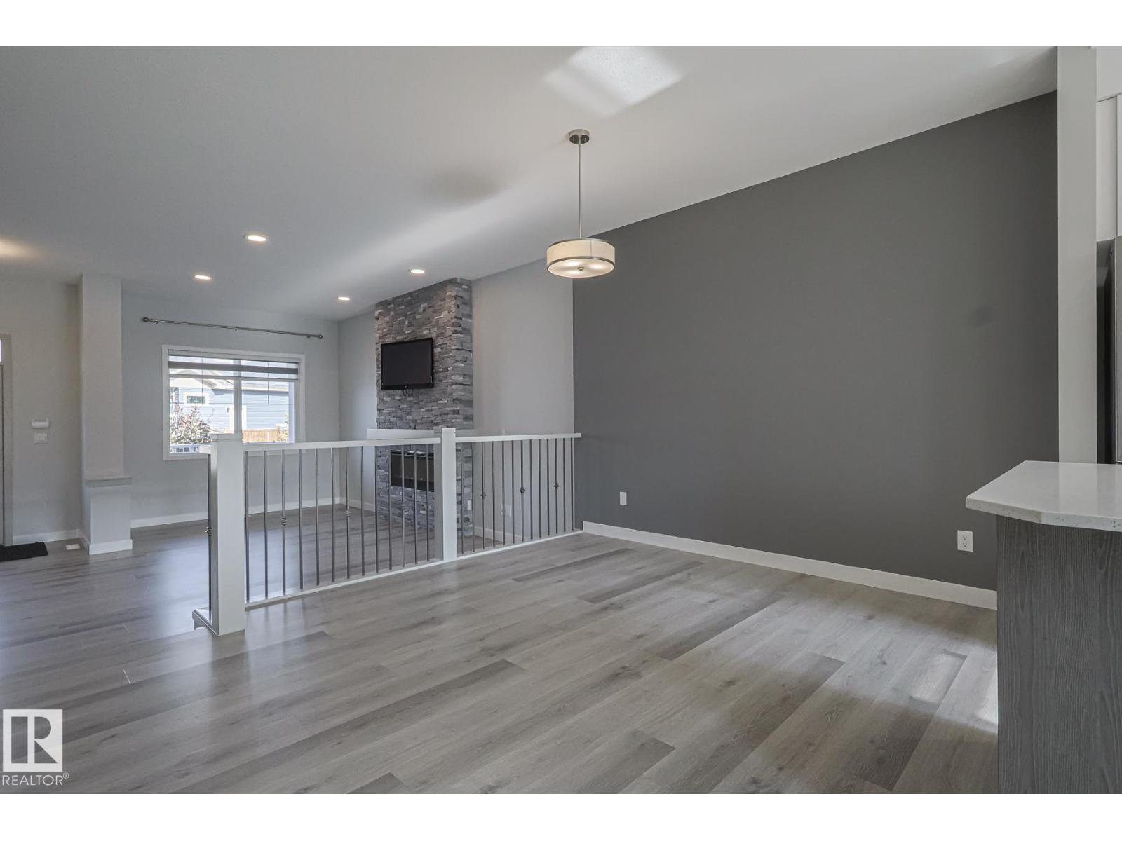 1653 PLUM CIRCLE CI SW, Edmonton