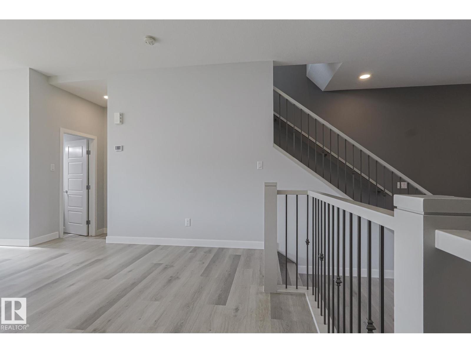 1653 PLUM CIRCLE CI SW, Edmonton