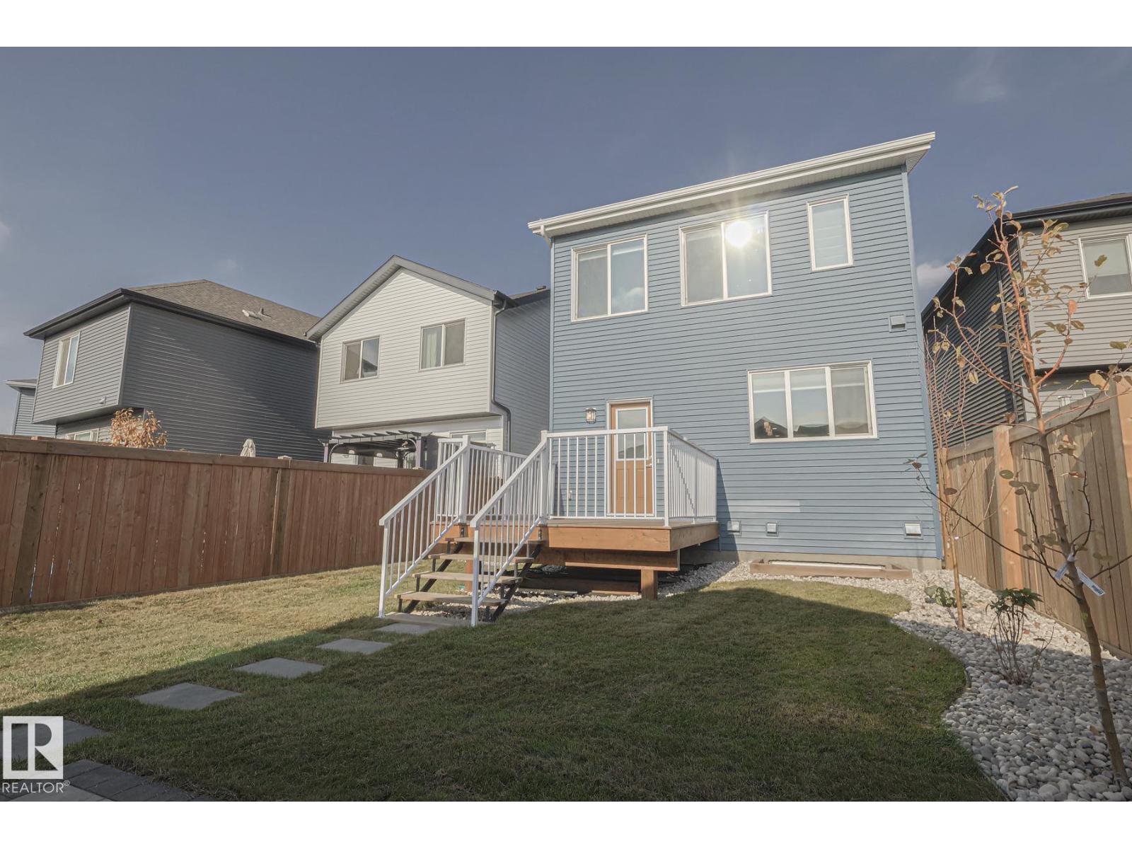 1653 PLUM CIRCLE CI SW, Edmonton