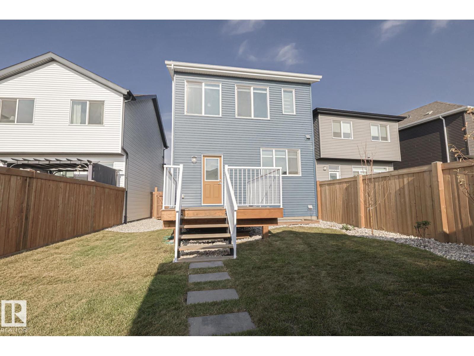 1653 PLUM CIRCLE CI SW, Edmonton