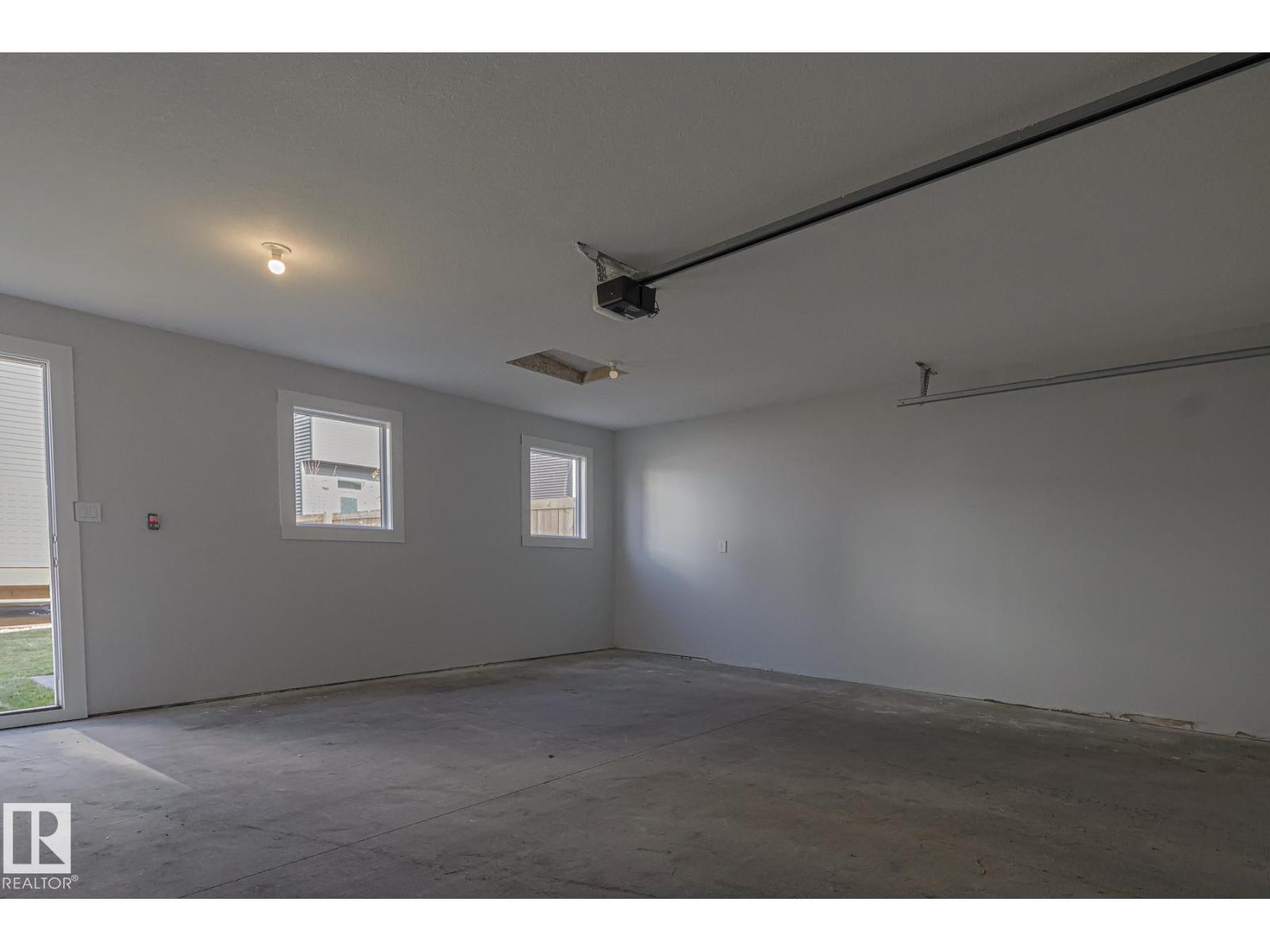 1653 PLUM CIRCLE CI SW, Edmonton