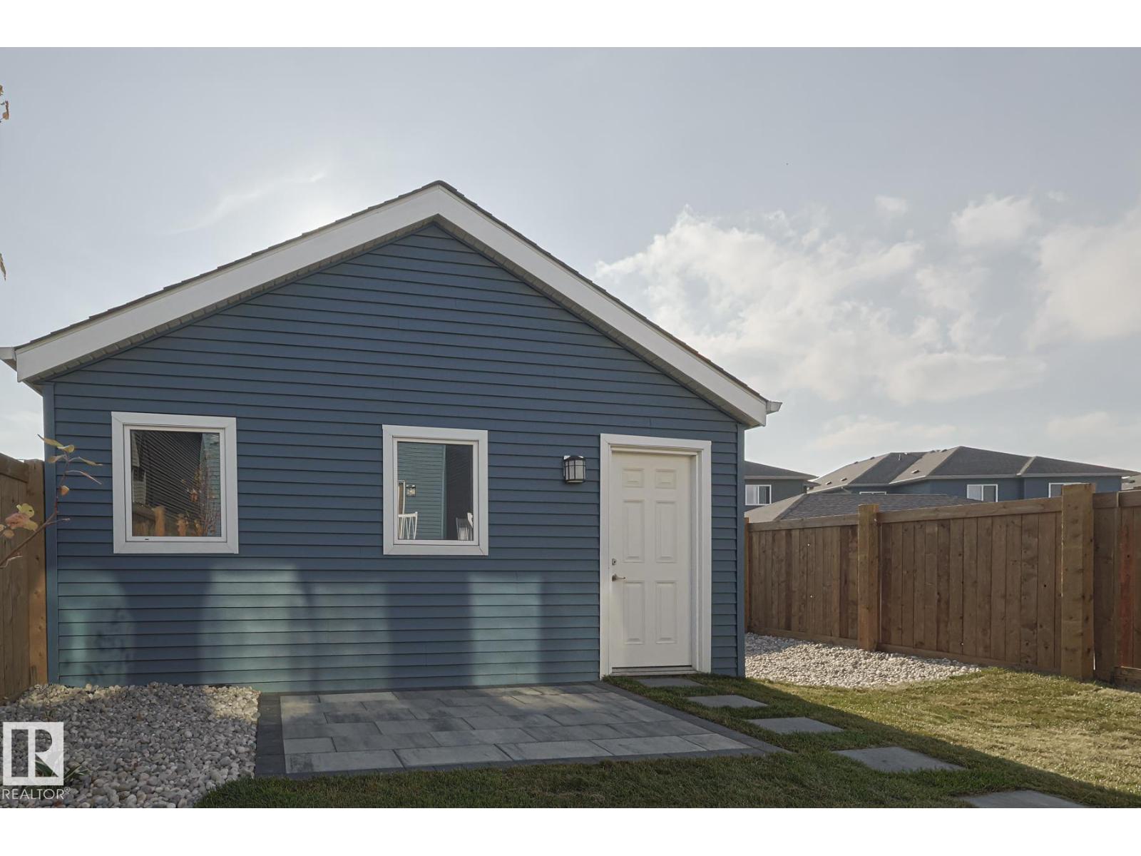 1653 PLUM CIRCLE CI SW, Edmonton