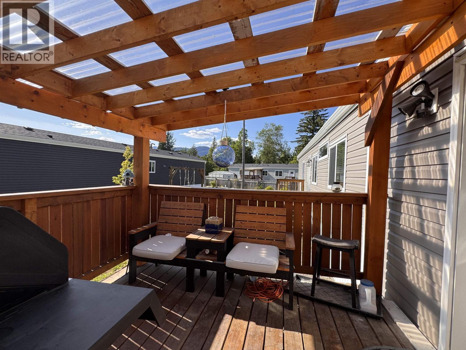 #27-5204 ACKROYD Street, Terrace