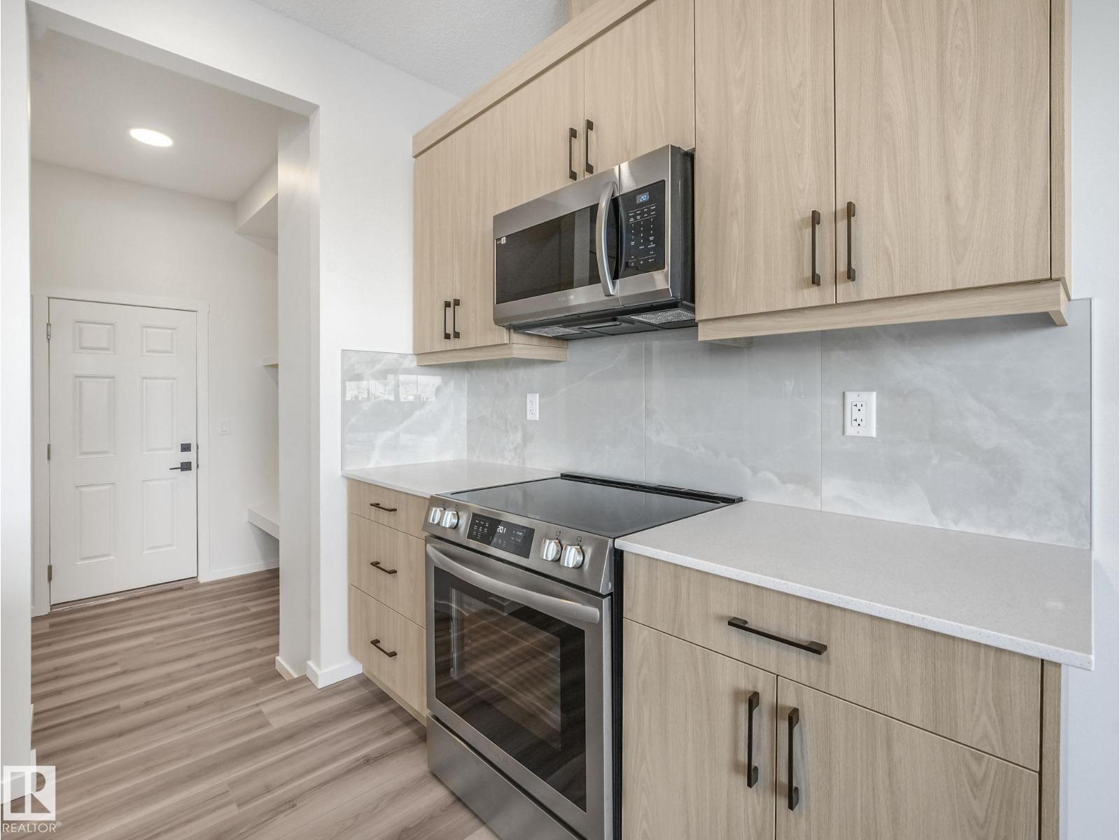 20506 16A AV NW, Edmonton