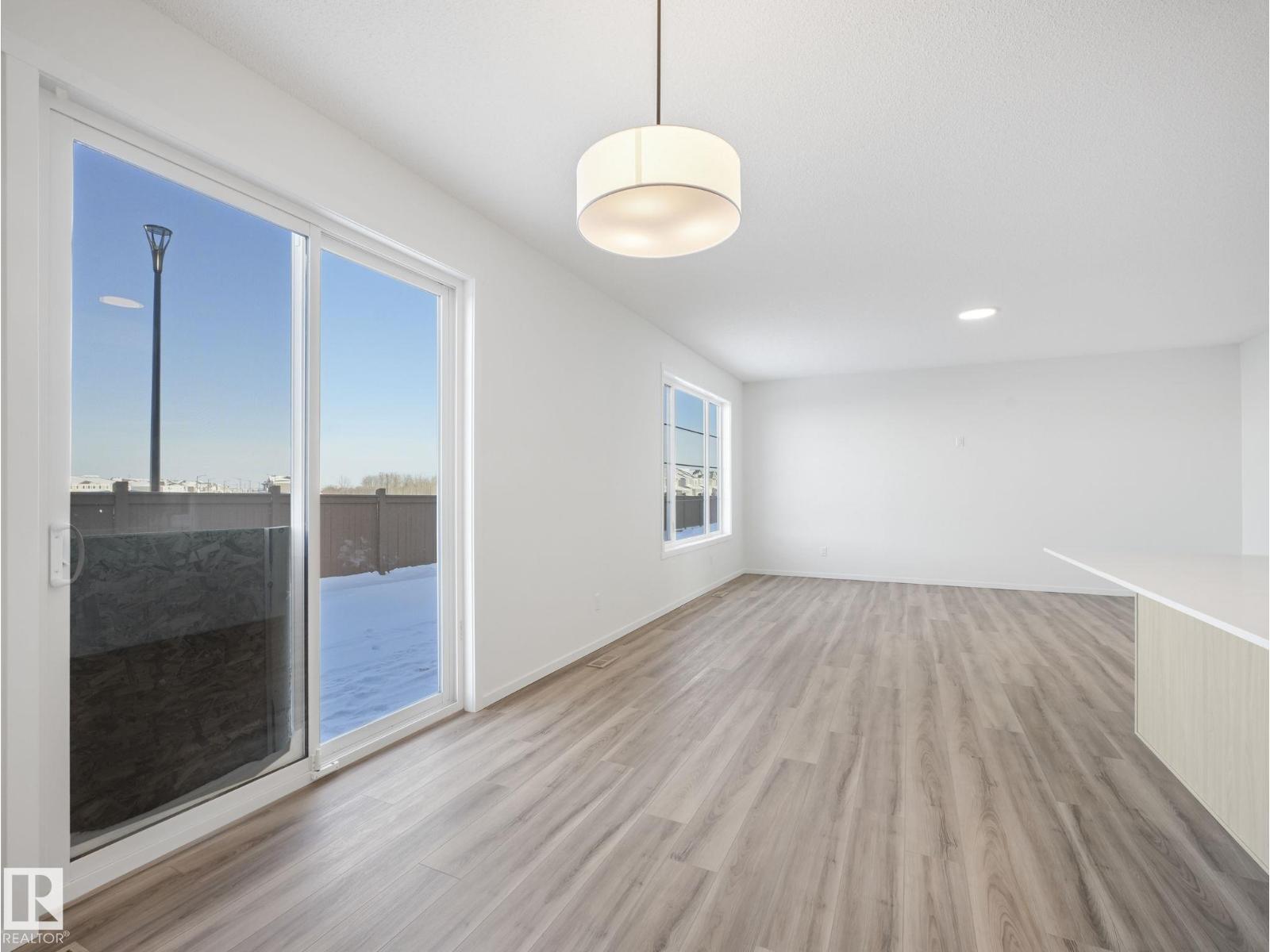 20506 16A AV NW, Edmonton