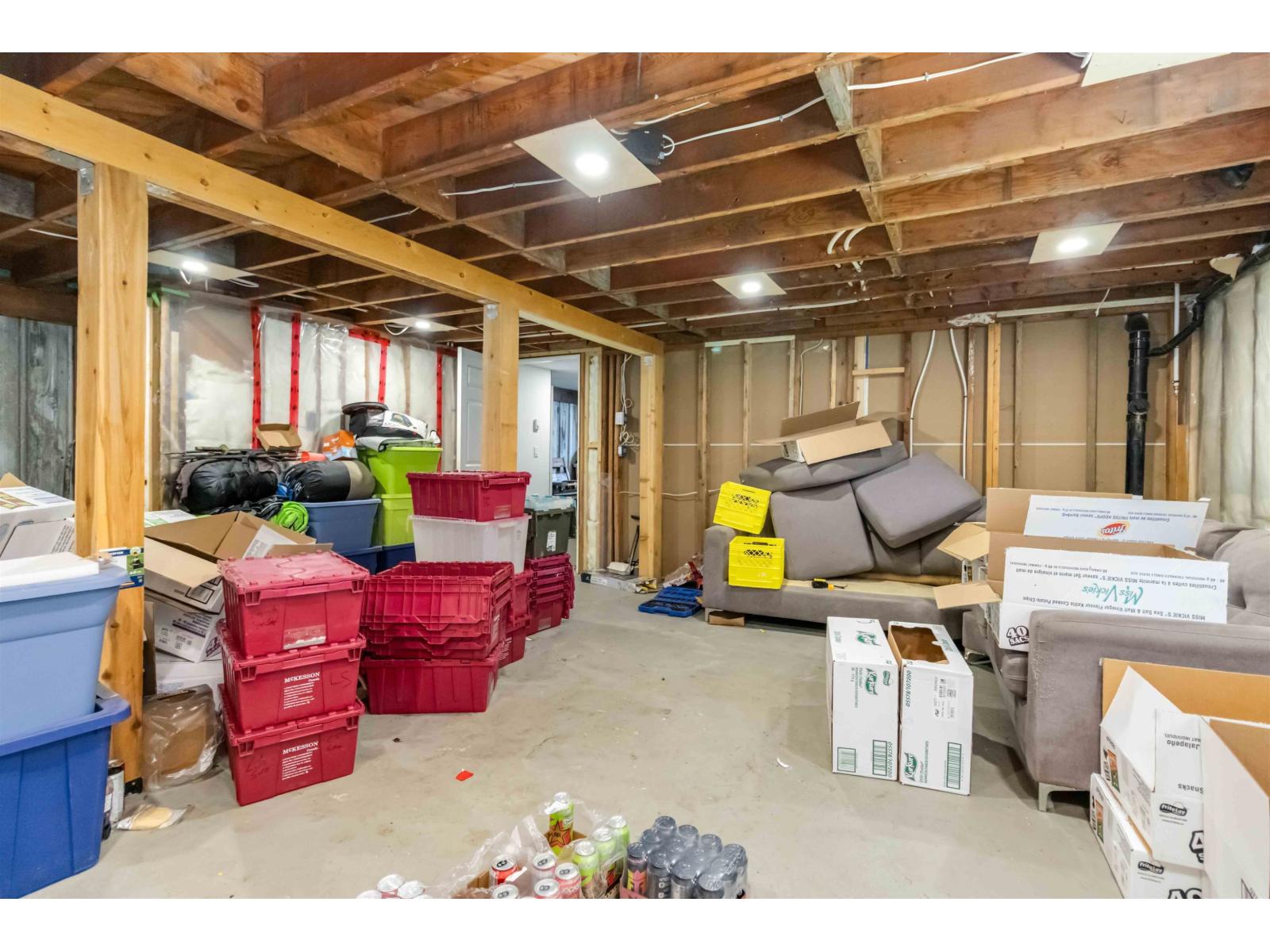 10087 MOUNTAINVIEW ROAD, Mission