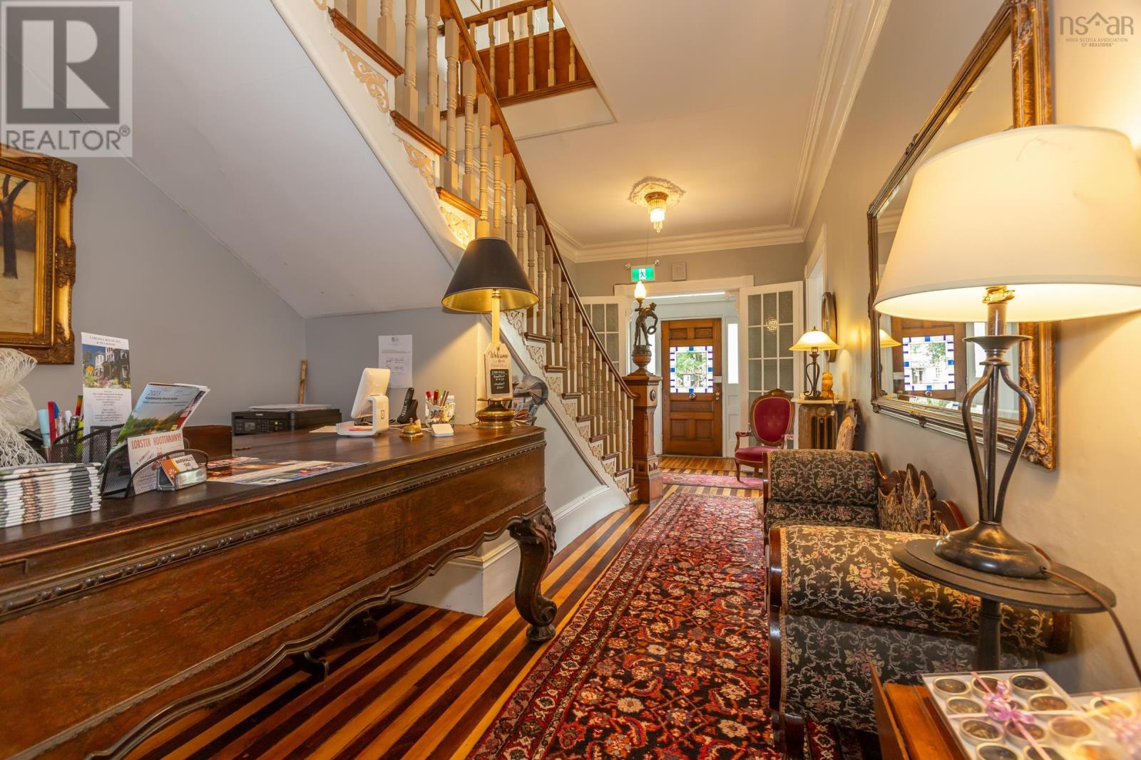 Property 41 of 50 of 548 St George Street