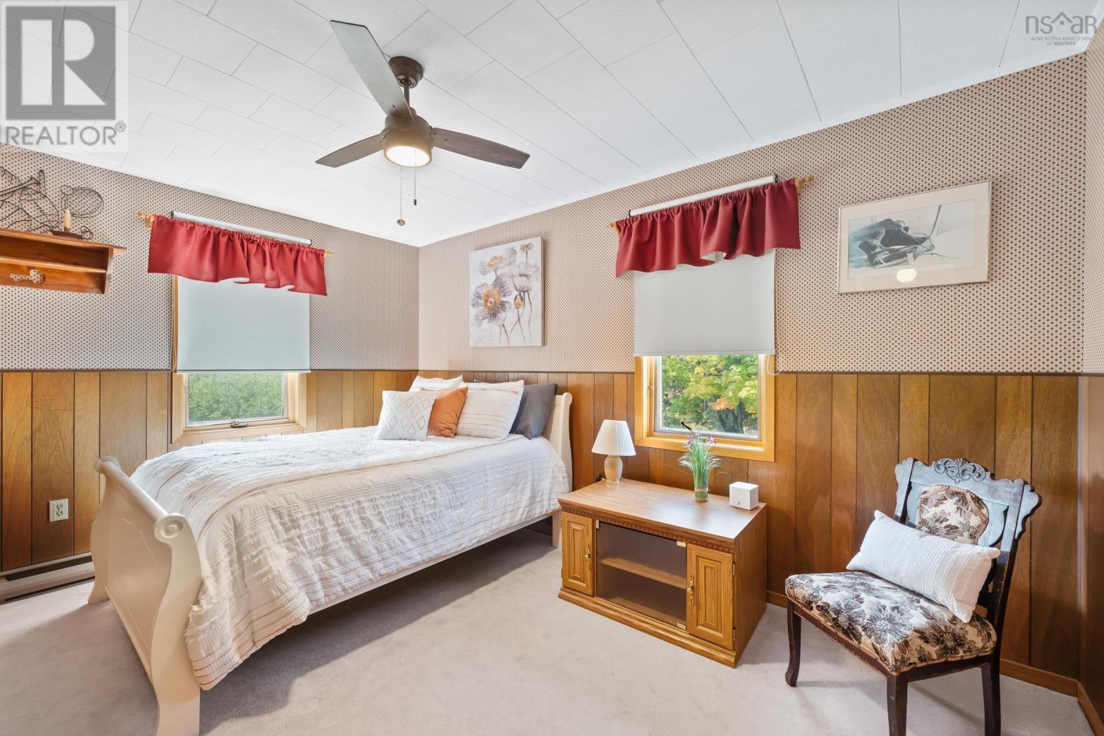 Property 32 of 47 of 260 Phinney Mountain Road