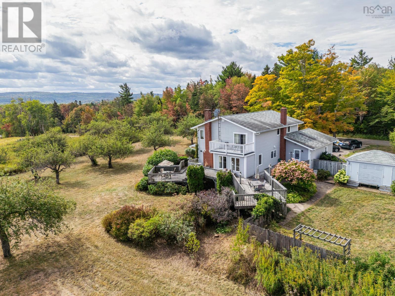 Property 20 of 47 of 260 Phinney Mountain Road