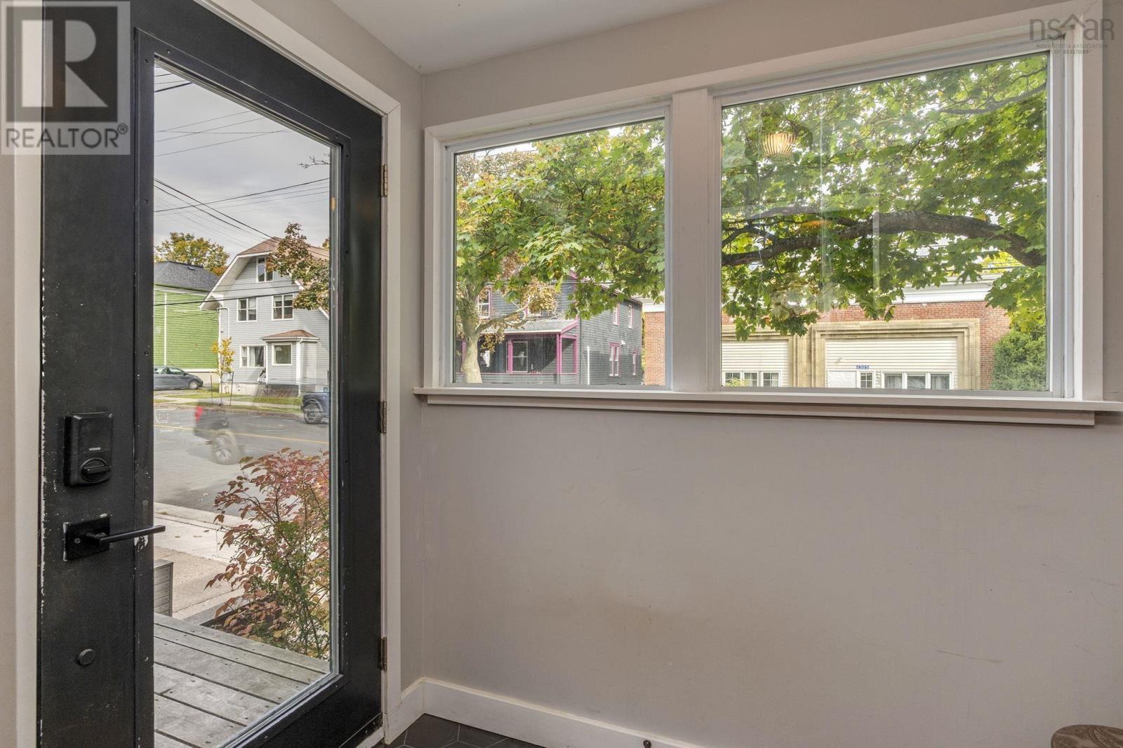 Property 3 of 47 of 2508 Oxford Street