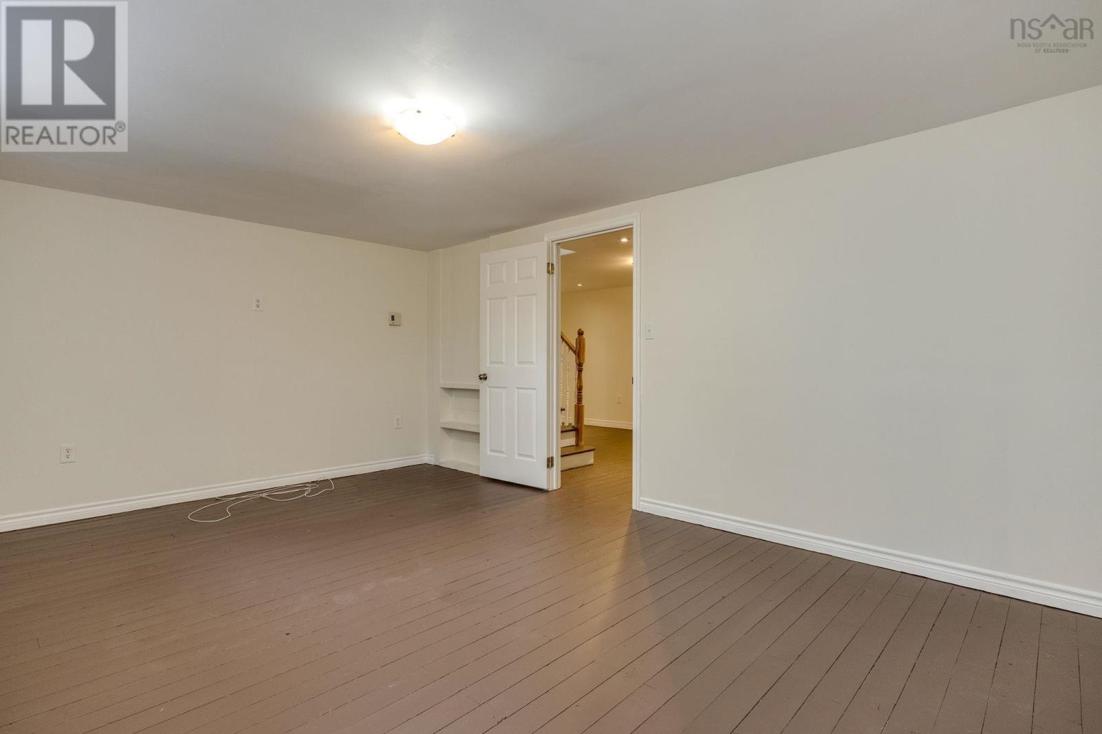 Property 42 of 48 of 990 Mary Avenue