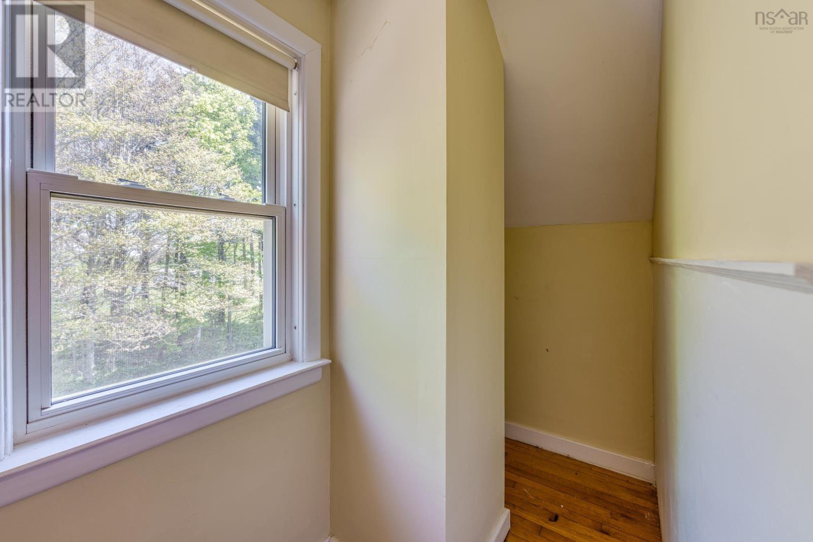 Property 31 of 50 of 9997 Highway 1