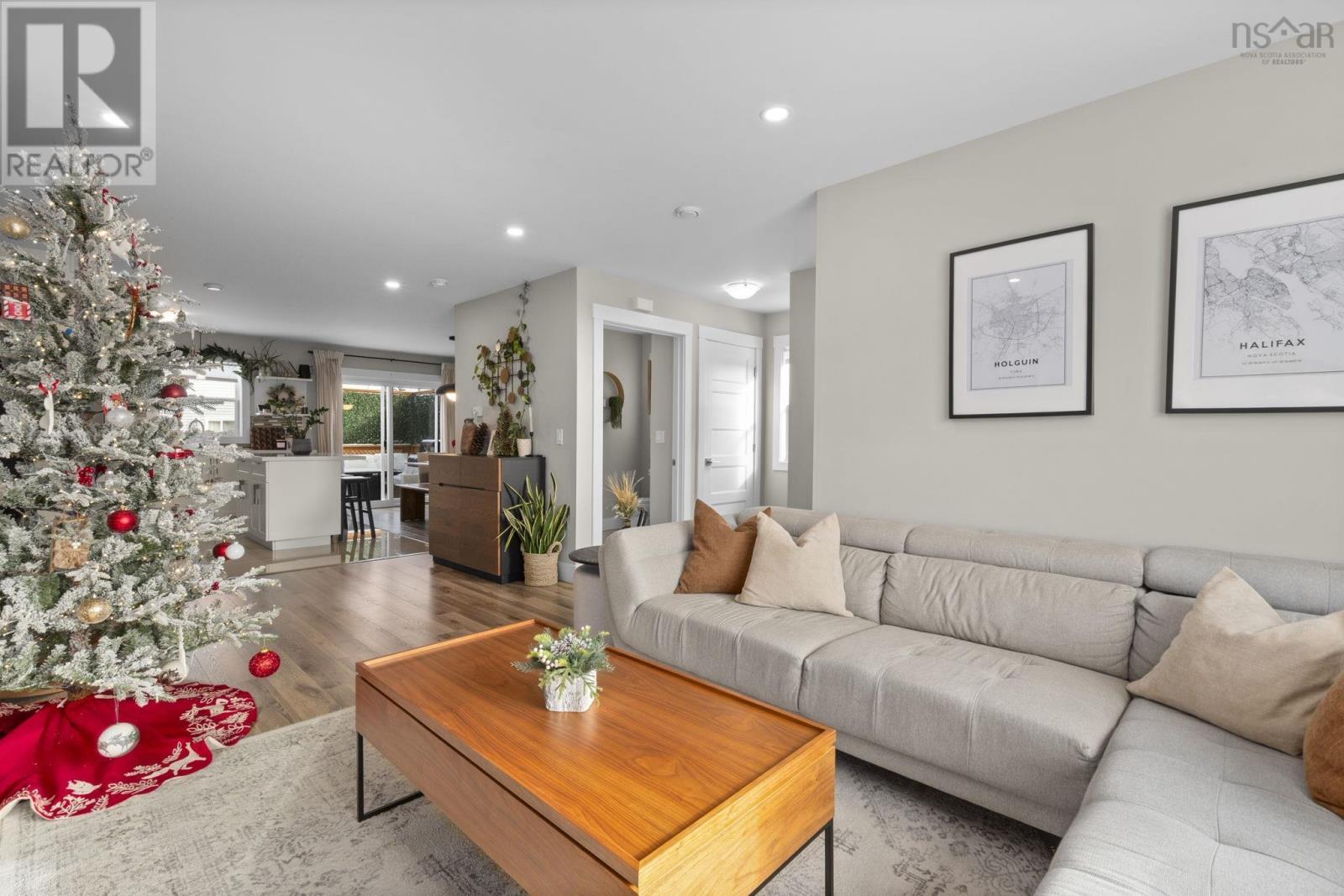 Property 10 of 50 of 15 Gala Court