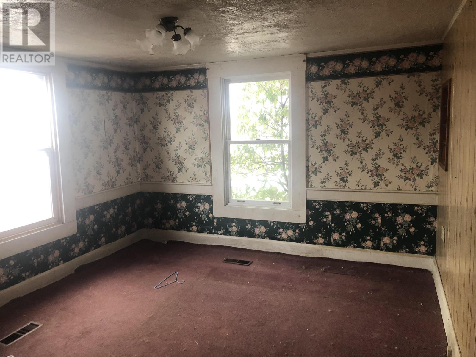 Property 20 of 22 of 1871 Dodge Road