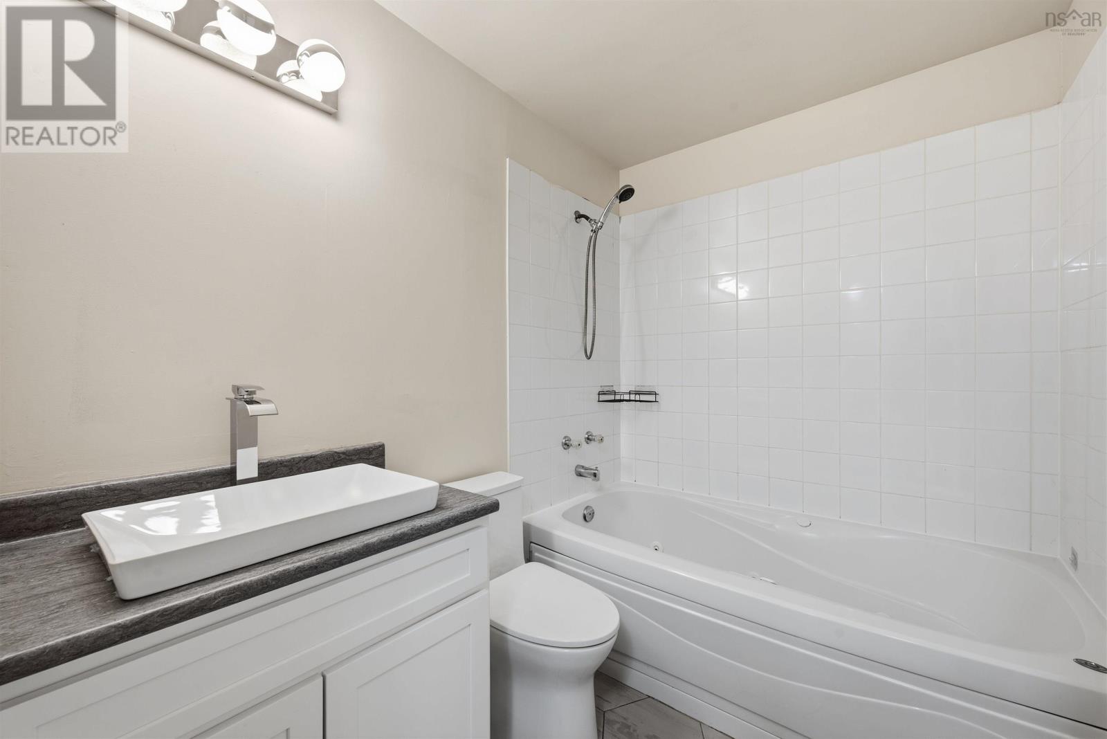 Property 22 of 46 of 85 Oceanview Drive