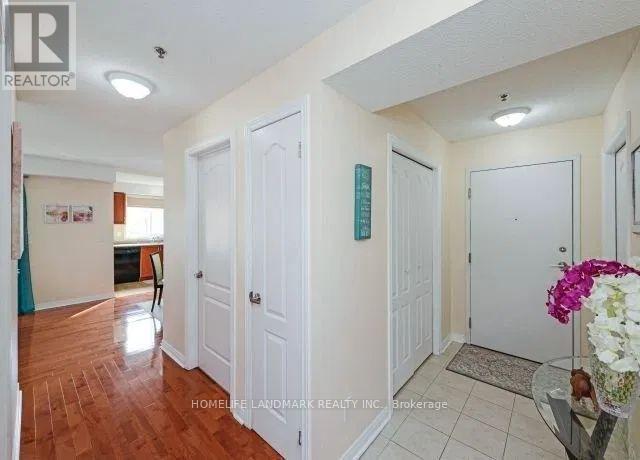 3310 - 4 DAYSPRING CIRCLE - Photo 3 of 16, Brampton (Goreway Drive Corridor), Ontario