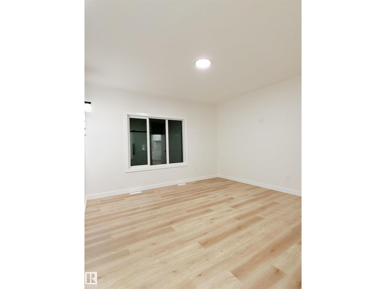 3320 Chickadee Drive NW, Edmonton