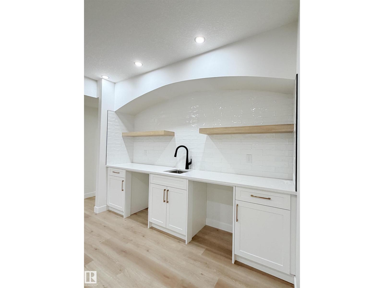 3320 Chickadee Drive NW, Edmonton