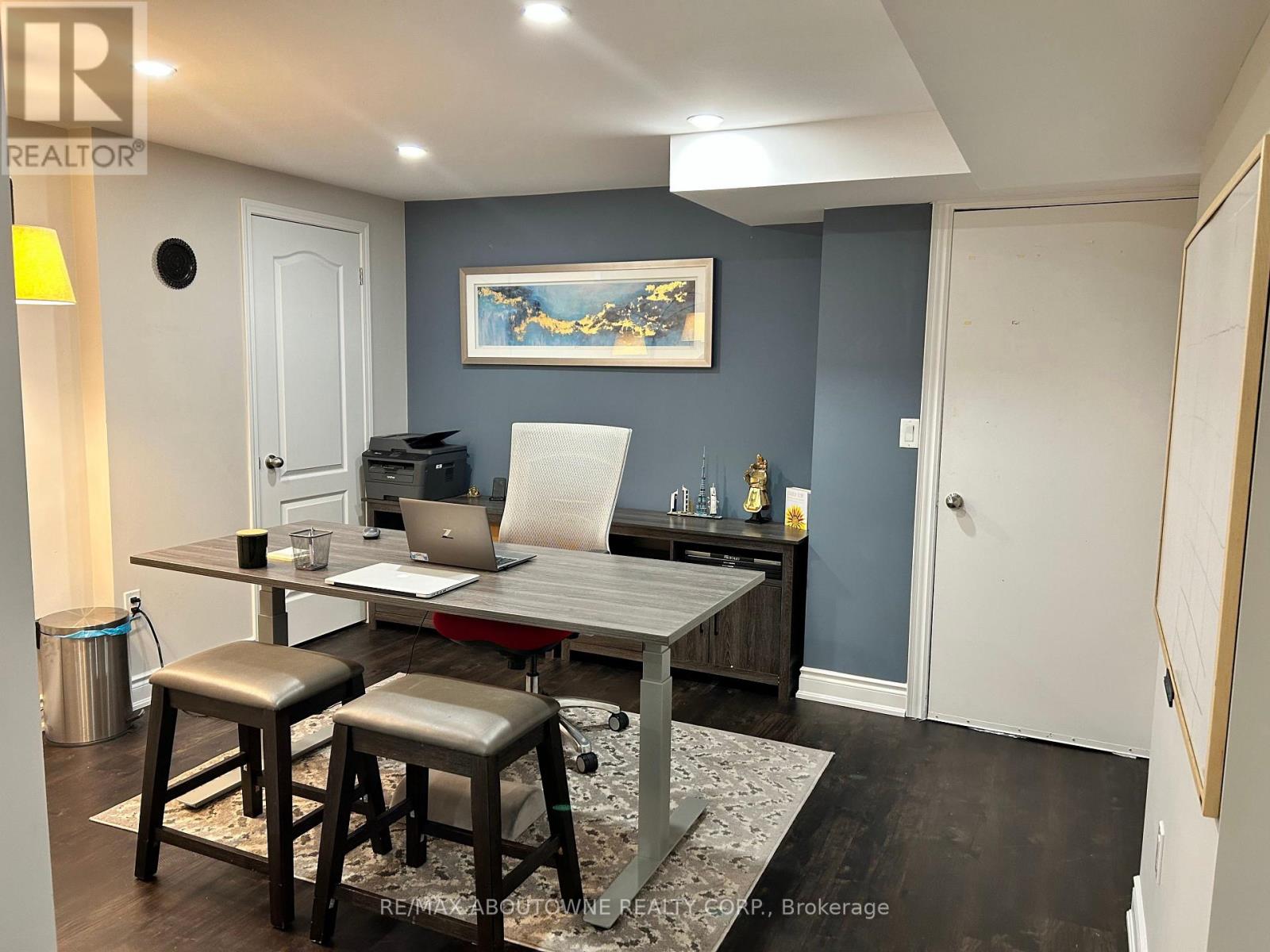 371 HINCKS DRIVE - Main photo, Milton (CL Clarke), Ontario