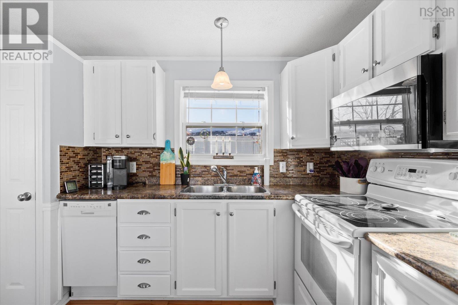 Property 23 of 32 of 49 Haven Drive