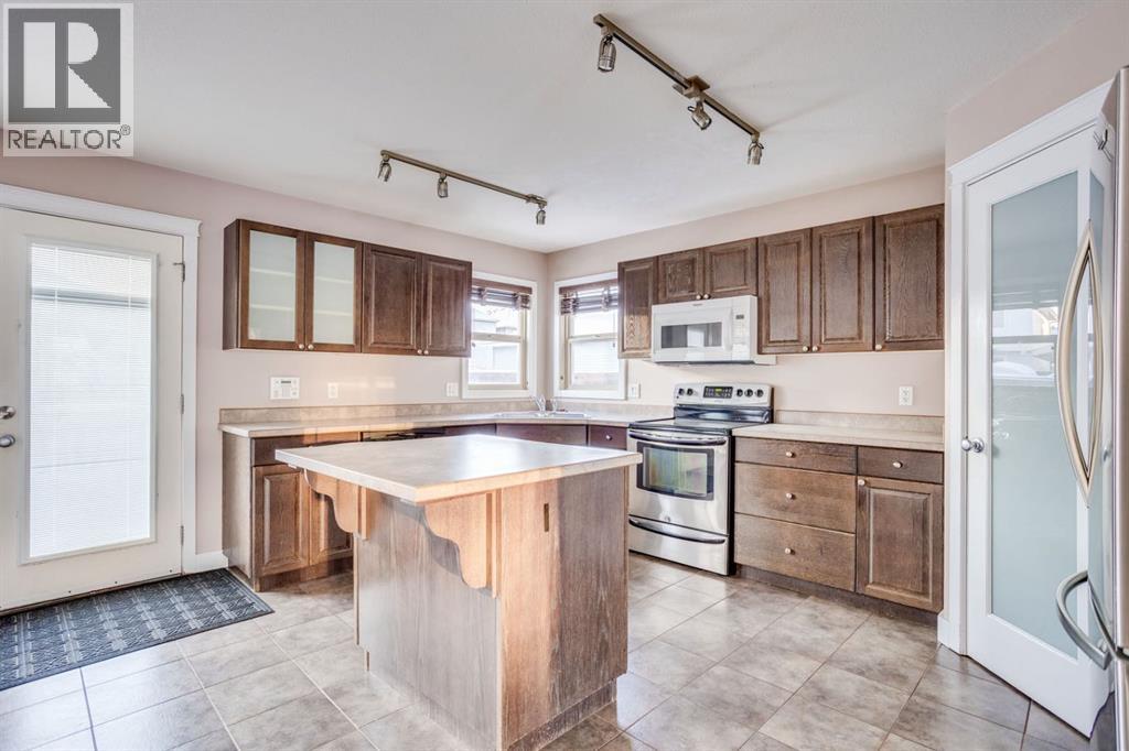 108 huckleberry Street, Fort McMurray