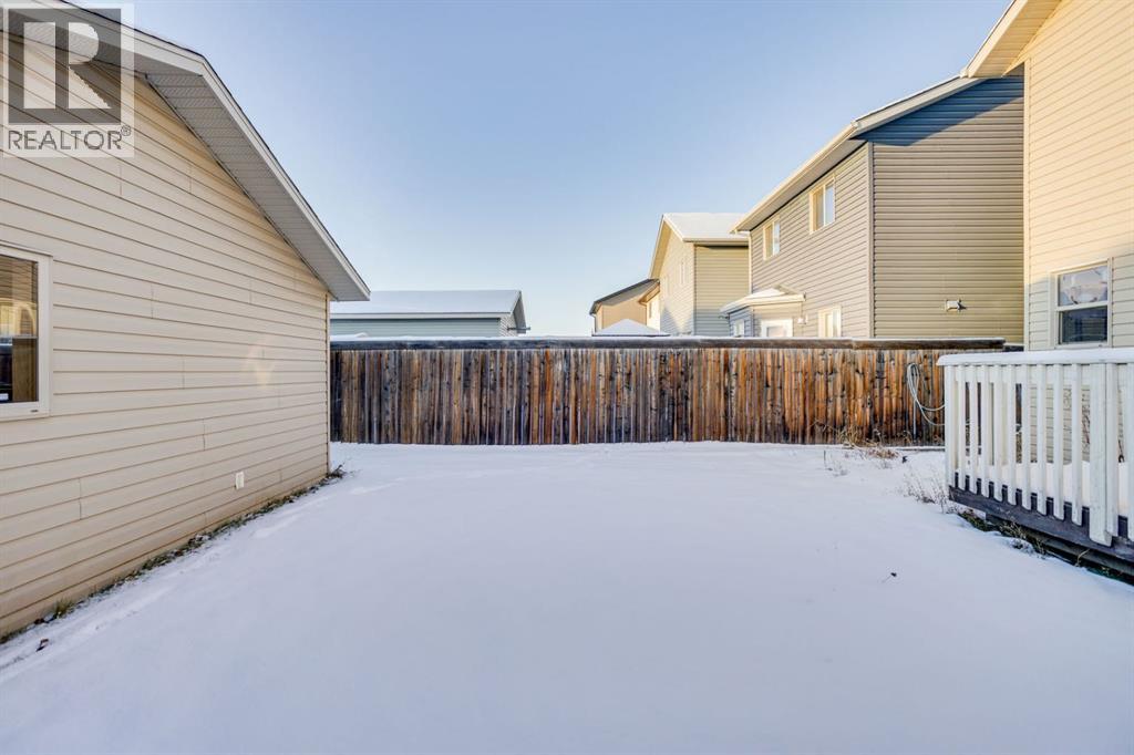 108 huckleberry Street, Fort McMurray