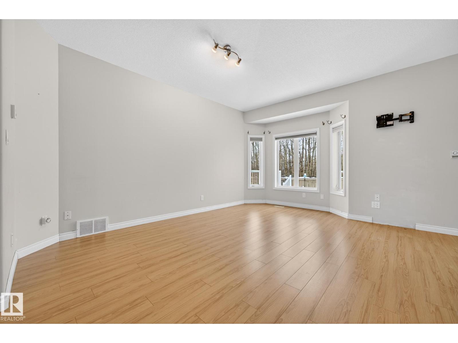 25 FOLKSTONE PL, Stony Plain