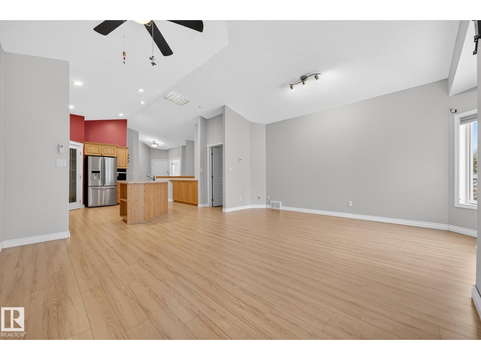 25 FOLKSTONE PL, Stony Plain