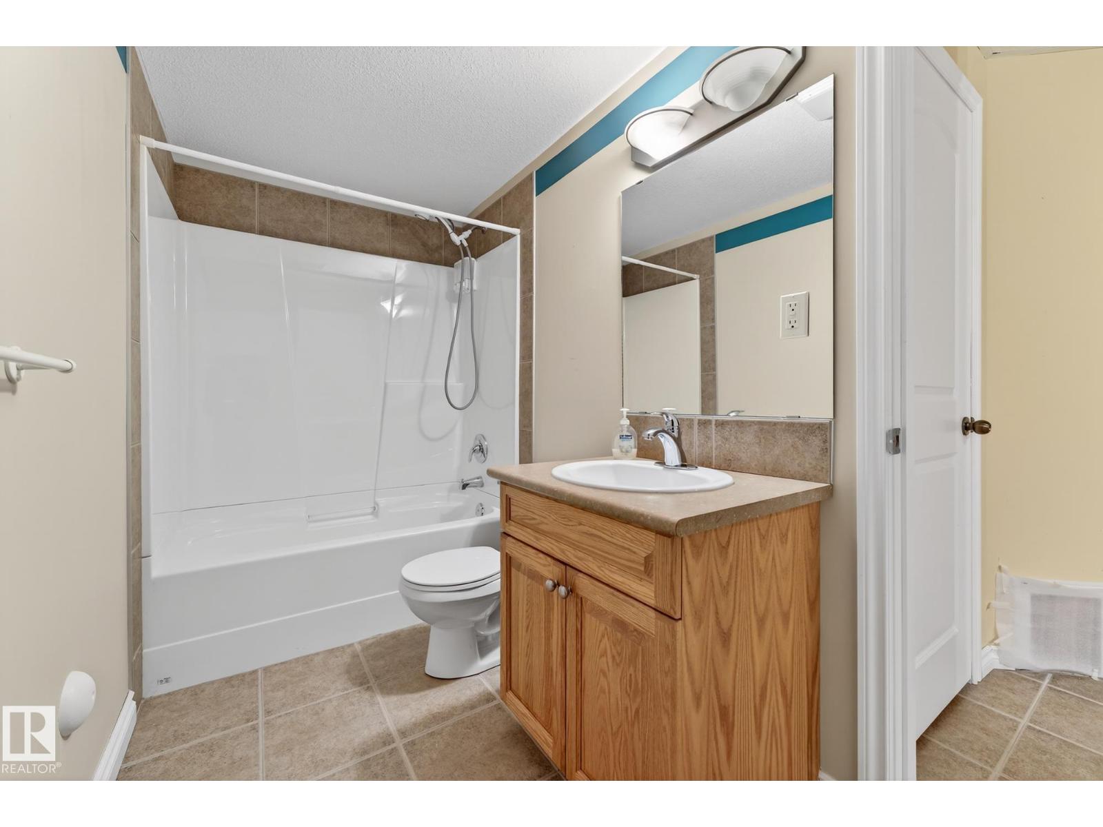 25 FOLKSTONE PL, Stony Plain