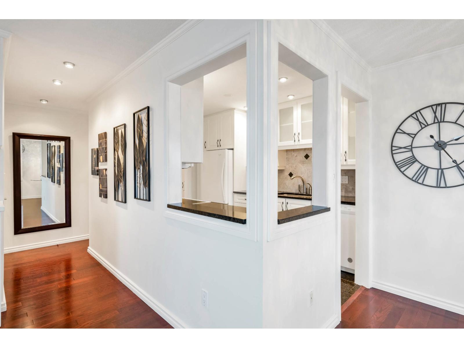 210 1354 WINTER STREET, White Rock