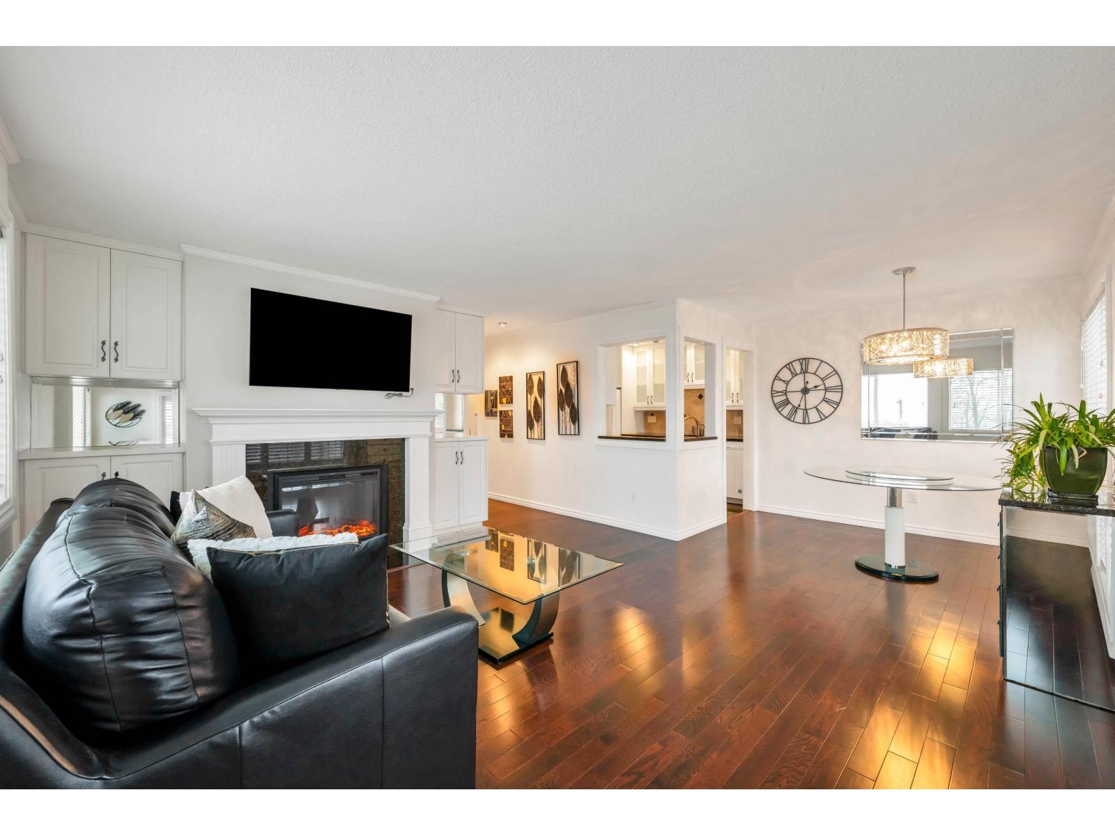 210 1354 WINTER STREET, White Rock