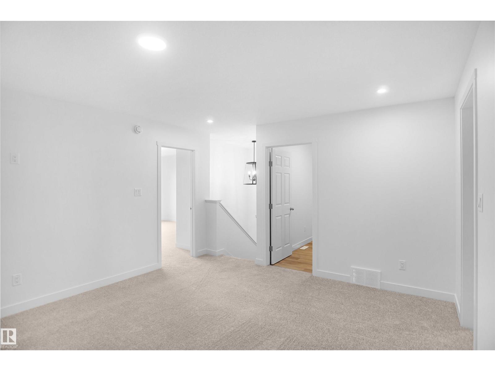 2544 211 ST NW, Edmonton