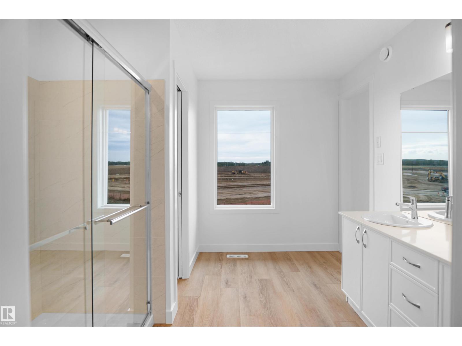 2544 211 ST NW, Edmonton