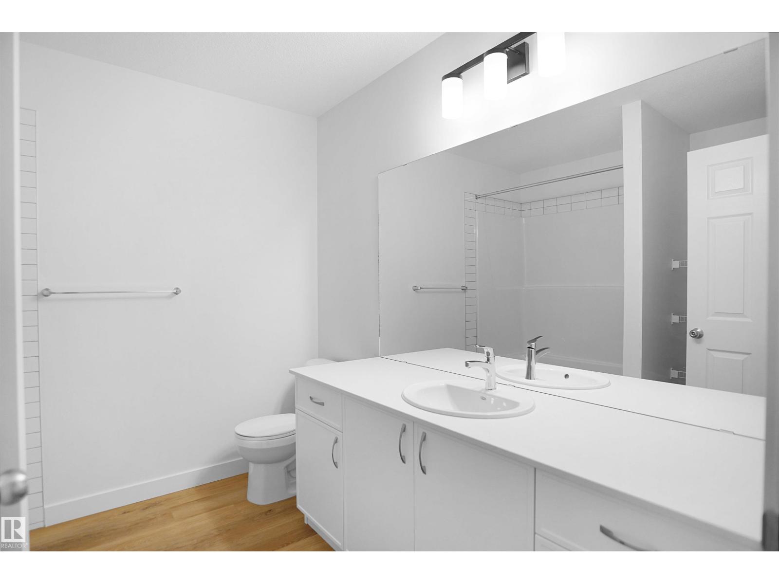 2544 211 ST NW, Edmonton