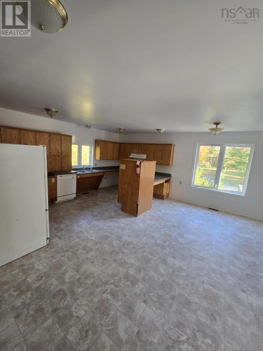 Property 8 of 33 of 1030 Highway 325