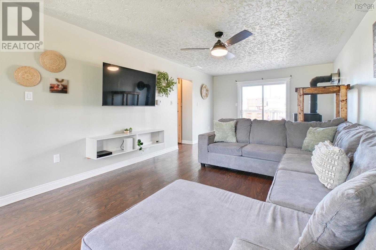 Property 23 of 46 of 9307 Pepperell Street