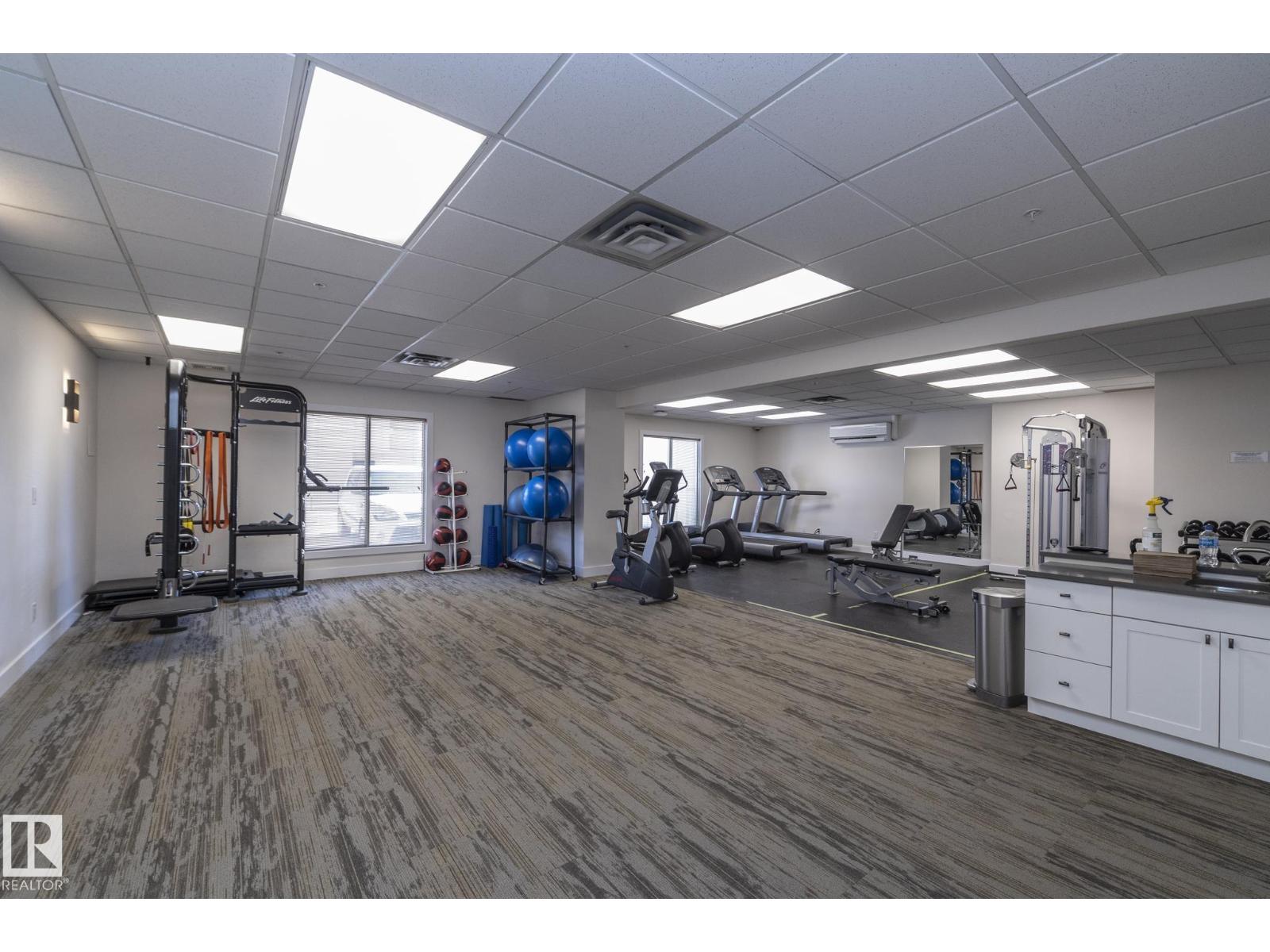 #801 10909 103 AV NW, Edmonton