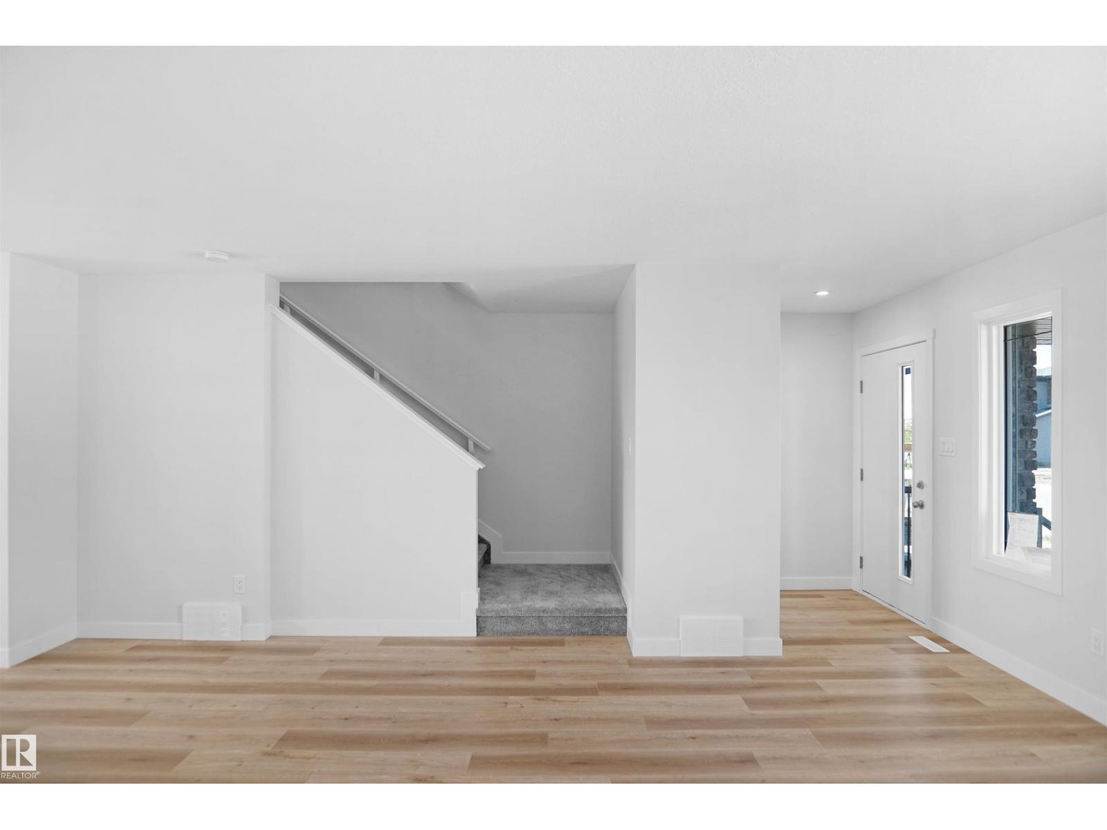 21023 25 AV NW, Edmonton