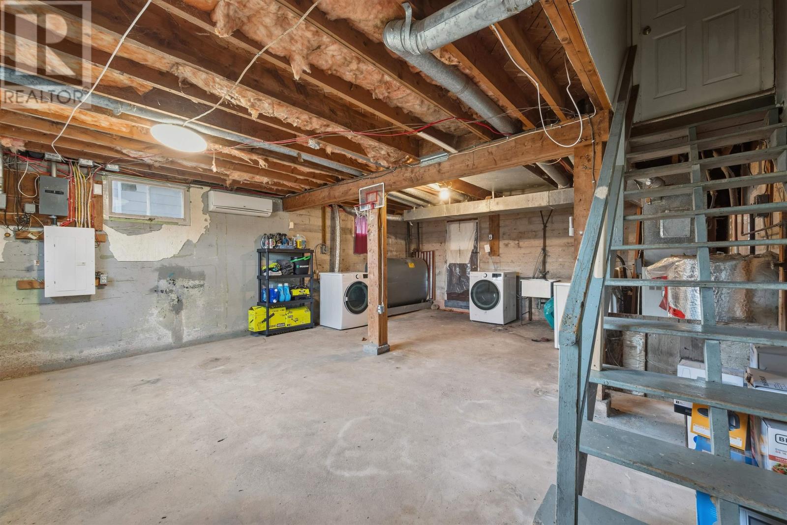 Property 42 of 49 of 112 School Street