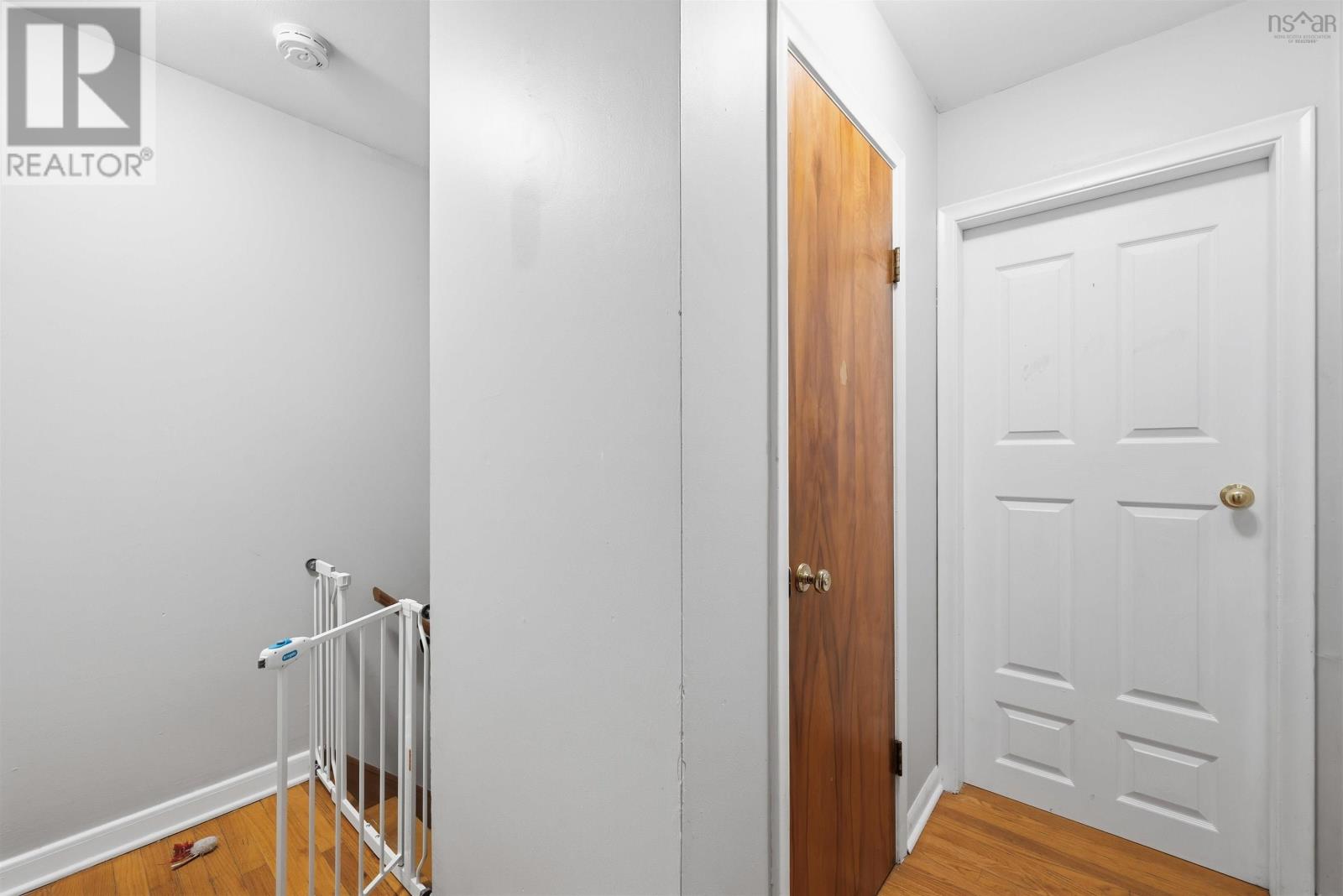 Property 34 of 49 of 112 School Street