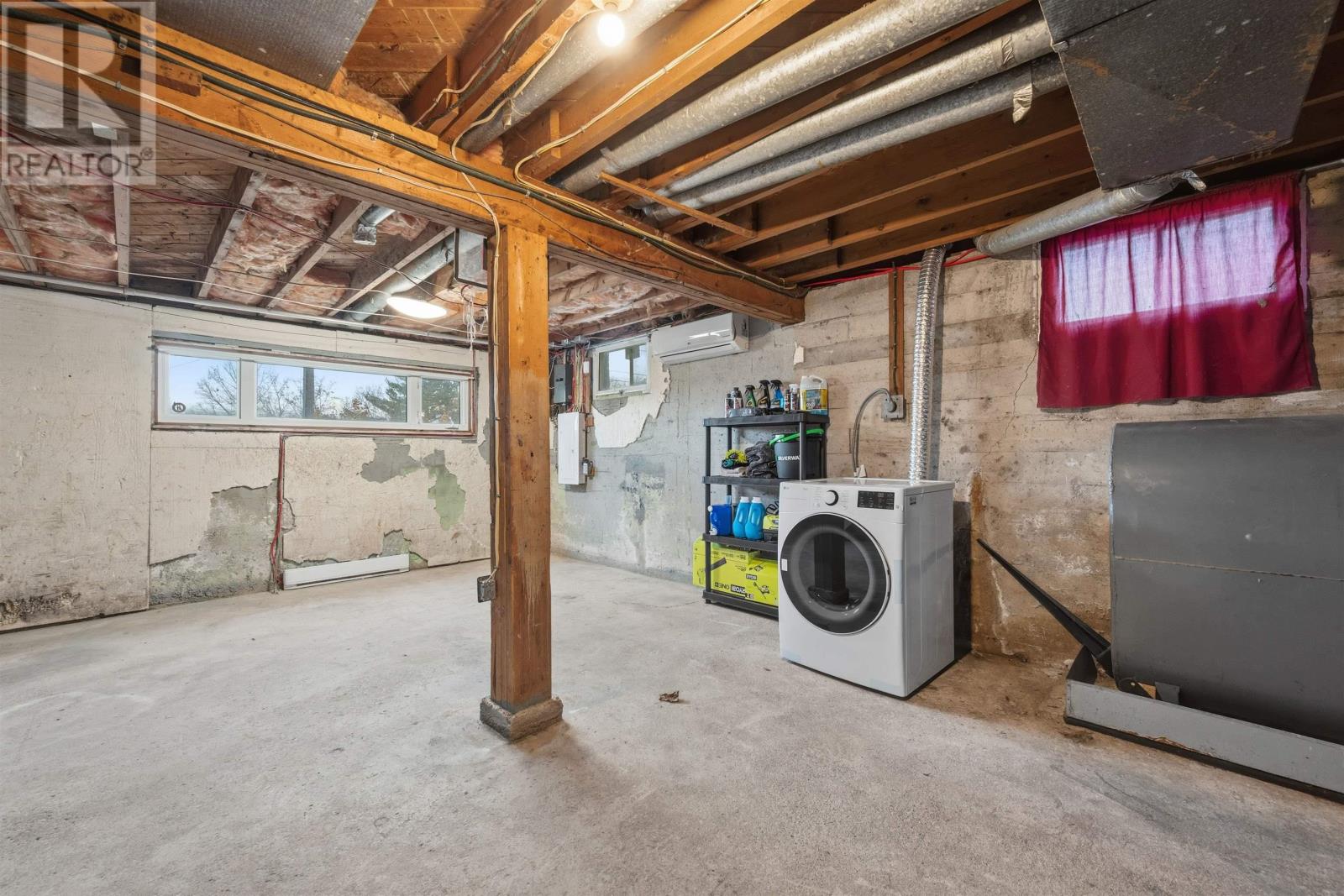 Property 44 of 49 of 112 School Street