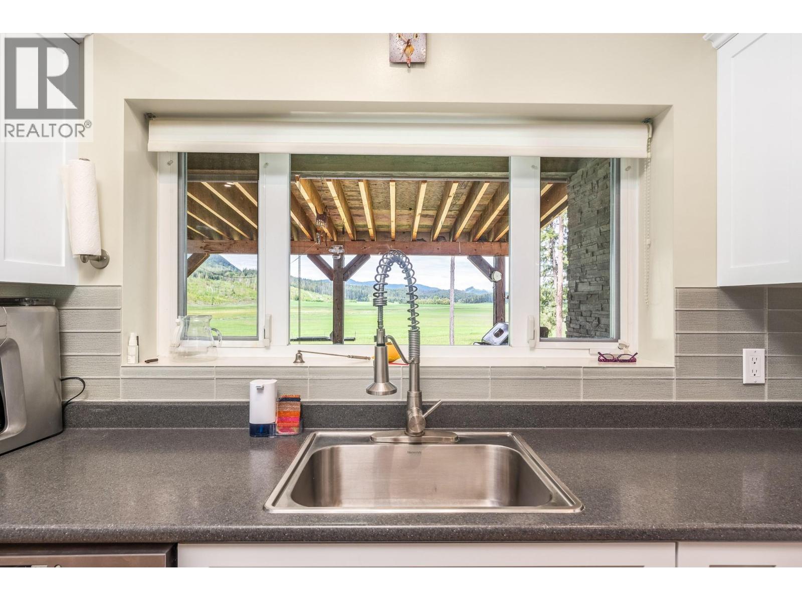 4 Hollingsworth Road, Cherryville