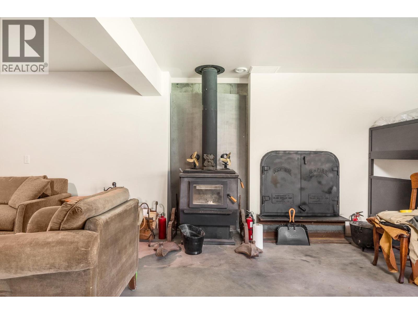 4 Hollingsworth Road, Cherryville