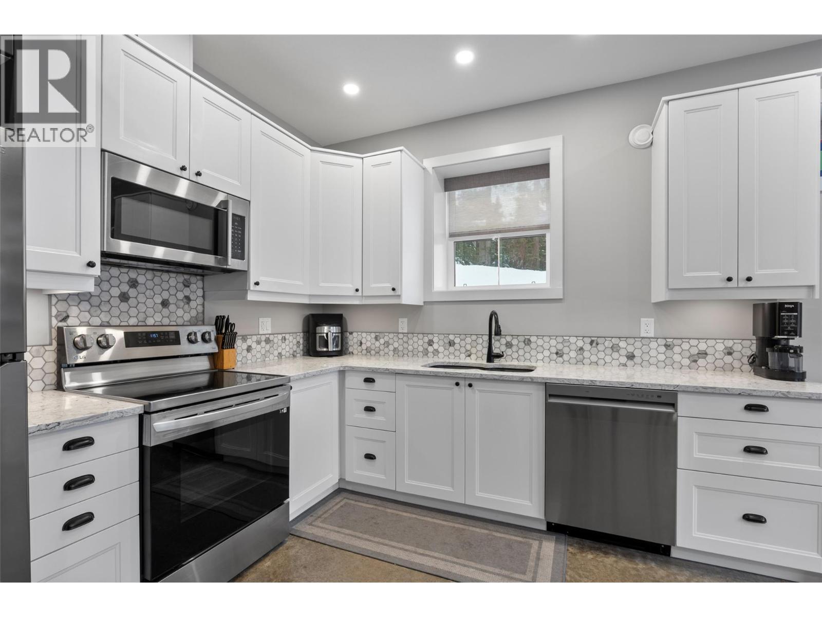 2533 Mountain View Drive, Sun Peaks